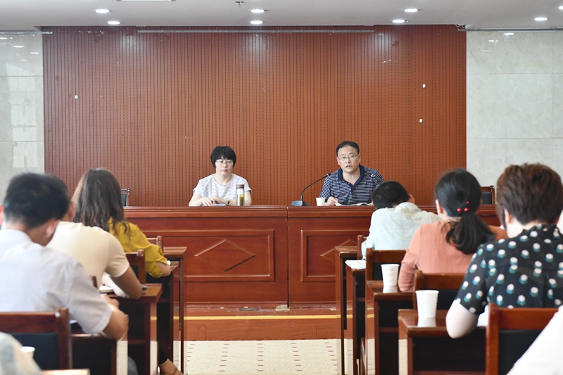 潜山市总工会召开城市困难...